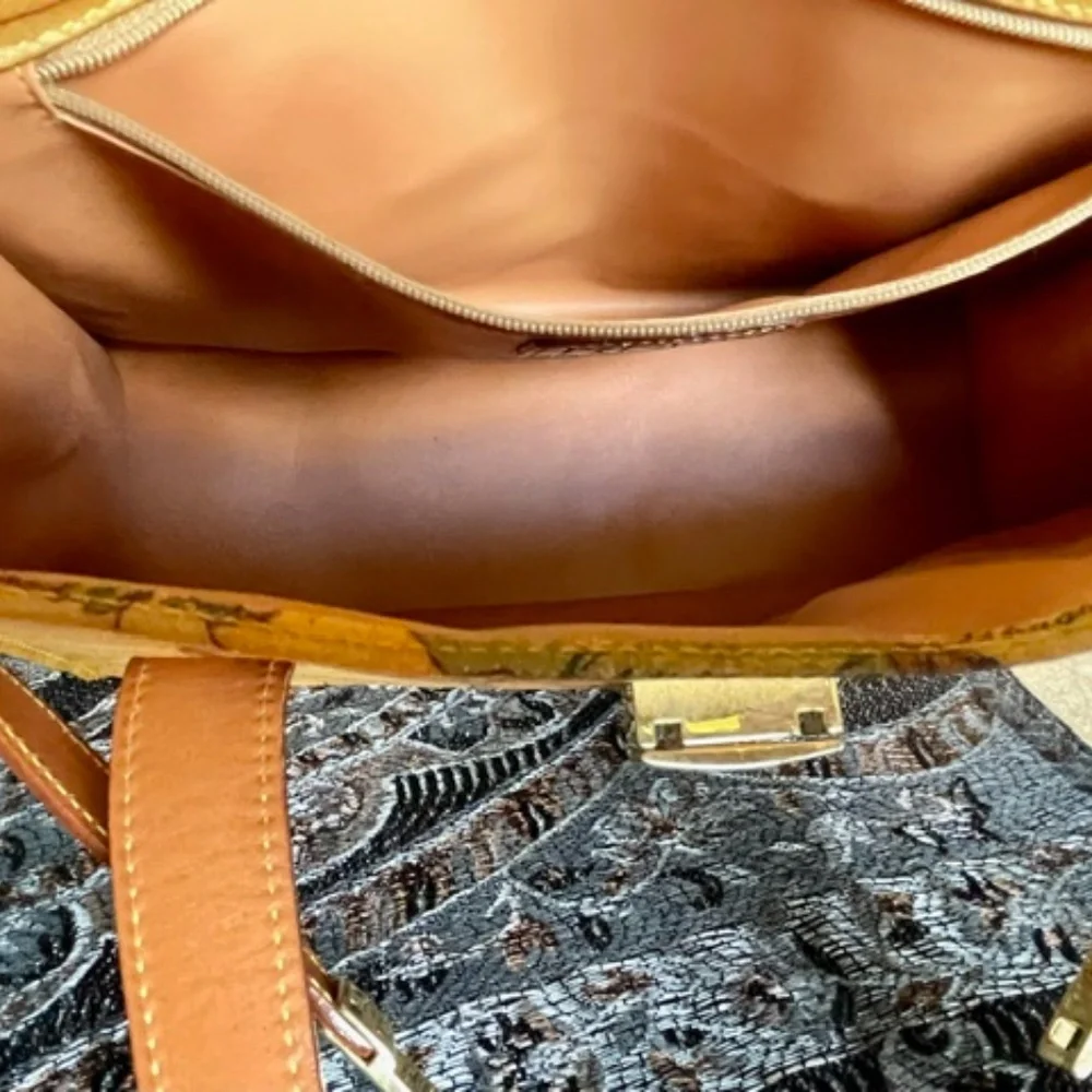 Vintage Never Used Italian Leather Alviero Martini Prima Classe Purse - Picture 3 of 6